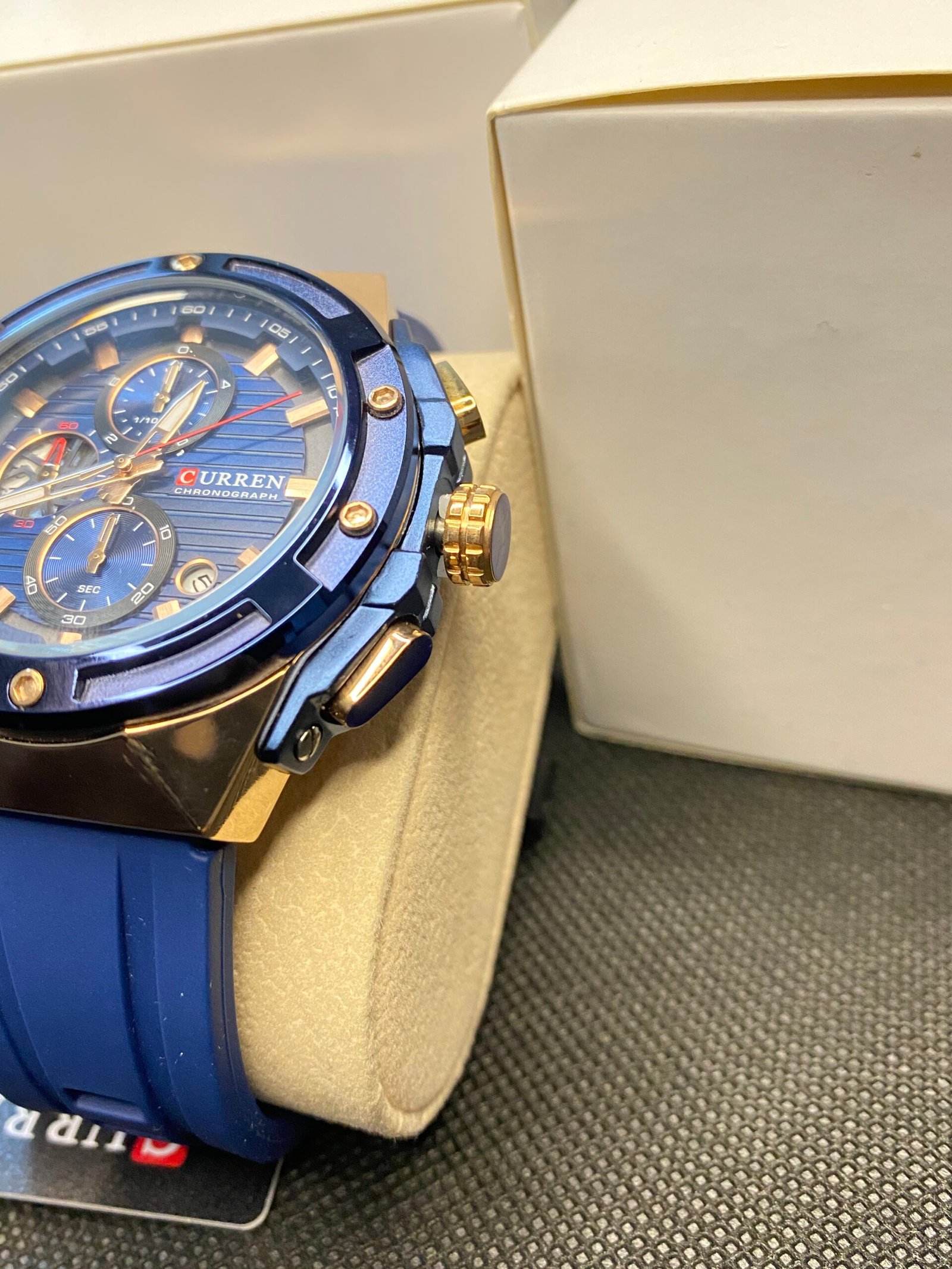 ساعة رجالية Curren 8462 براصلي سيليكون زرقاء بلكامل - الصورة 4