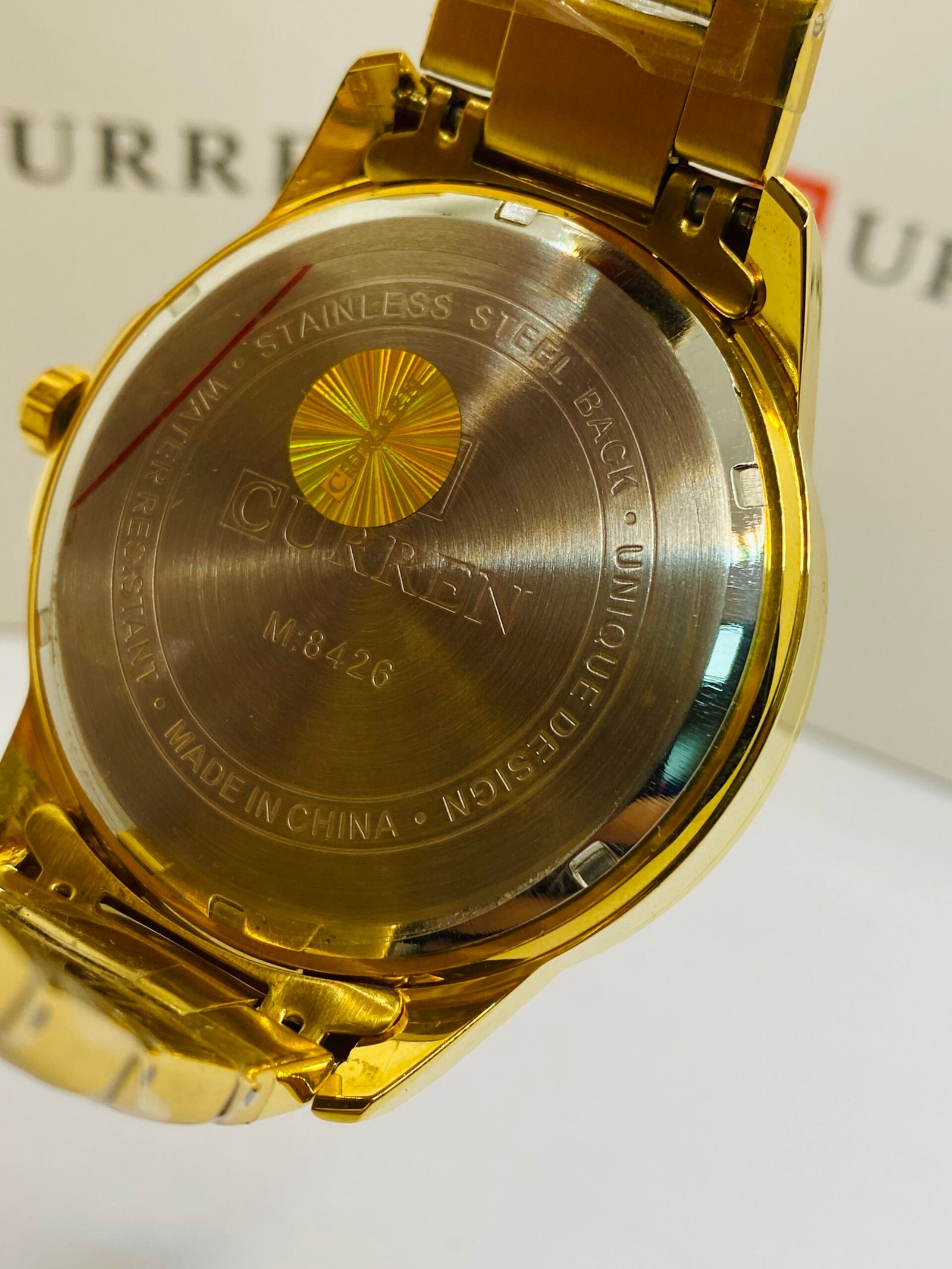 ساعة رجالية Curren 8426 براصلي ذهبي خلفية خضراء - الصورة 5