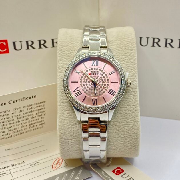 ساعة نسائية Curren 9084 فضية خلفية وردية