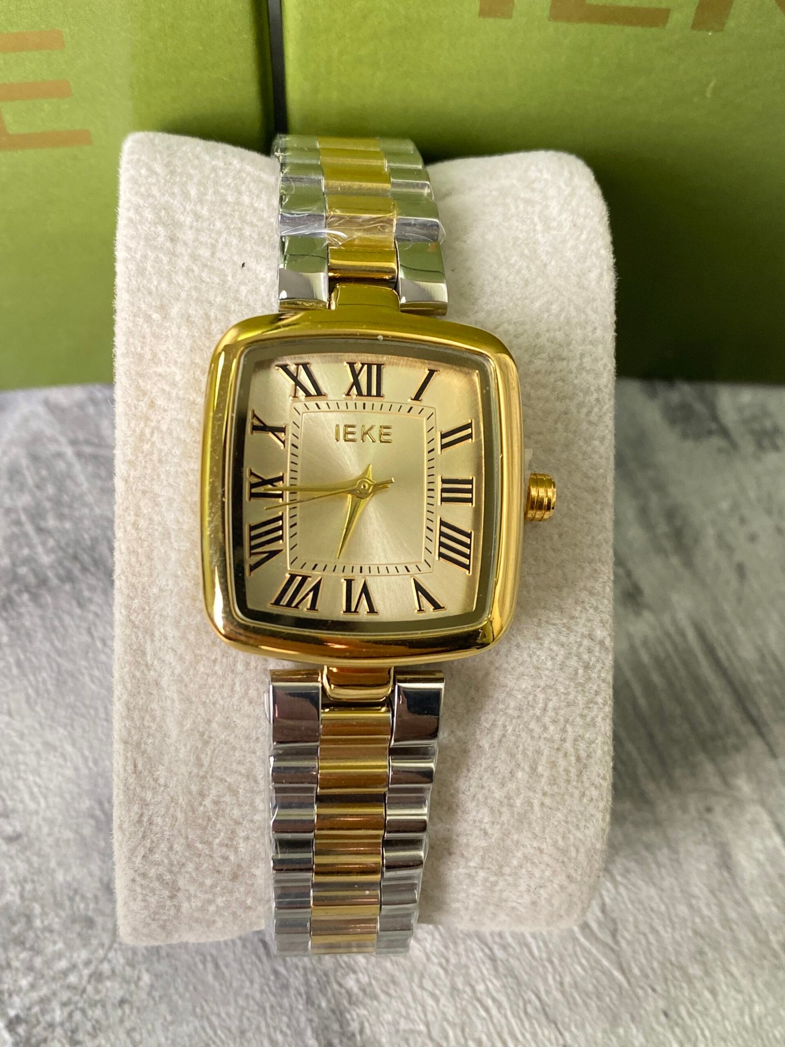 ساعة نسائية IEKE 88253 براصلي ذهبي فضي بخلفية ذهبية - الصورة 3