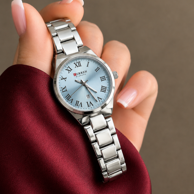 Curren 9095 براصلي فضي بخلفية زرقاء