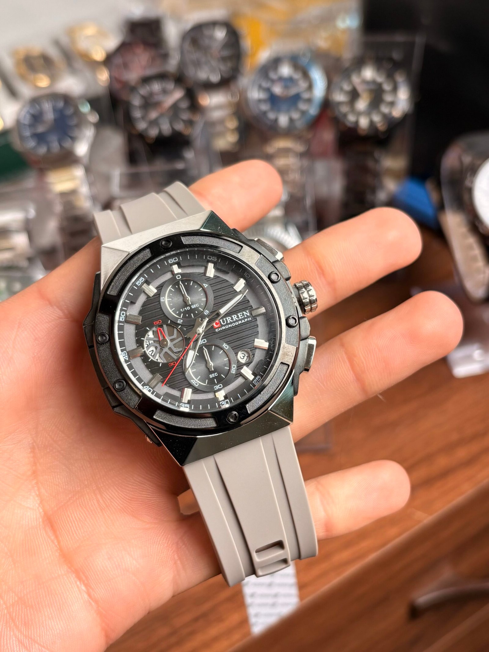 Curren 8462-4 - الصورة 2